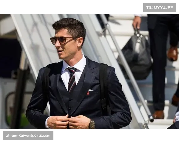 莱万若下赛季出勤率低于55% 巴萨可提前终止合同条款曝光