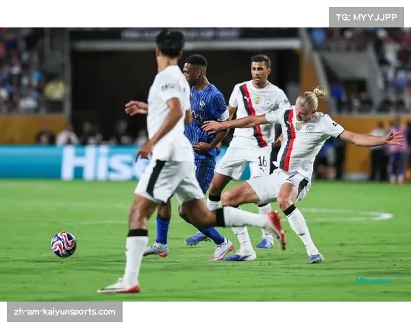 从冷门到传奇回顾历届世界杯的惊险对决与逆袭时刻 从冷门到传奇回顾历届世界杯的惊险对决与逆袭时刻